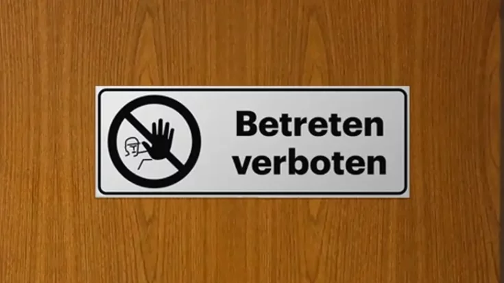 Zutritt/Betreten verboten-Schilder