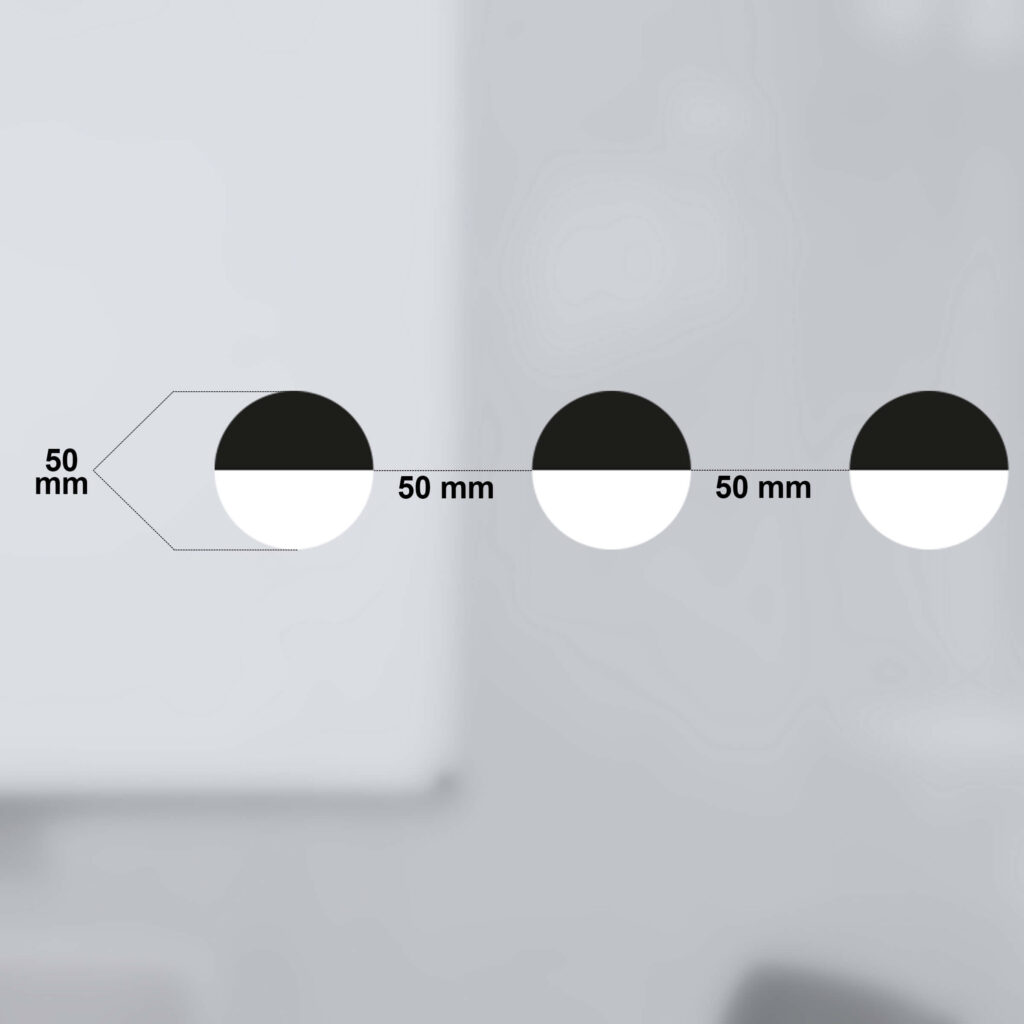 Glasmarkierungen für Barrierefreiheit – Schwarz-Weiße Kreise 50 mm