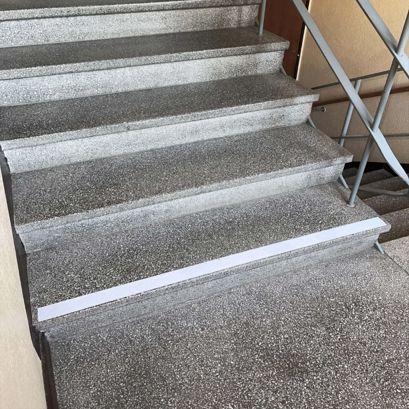 Treppenmarkierungen für Barrierefreiheit – Streifen für Innenbereich Weiß jcde5299